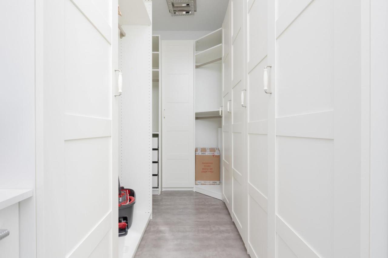 Warsaw Silver Residence By Renters Prestige Экстерьер фото
