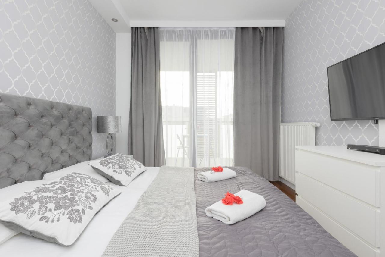 Warsaw Silver Residence By Renters Prestige Экстерьер фото